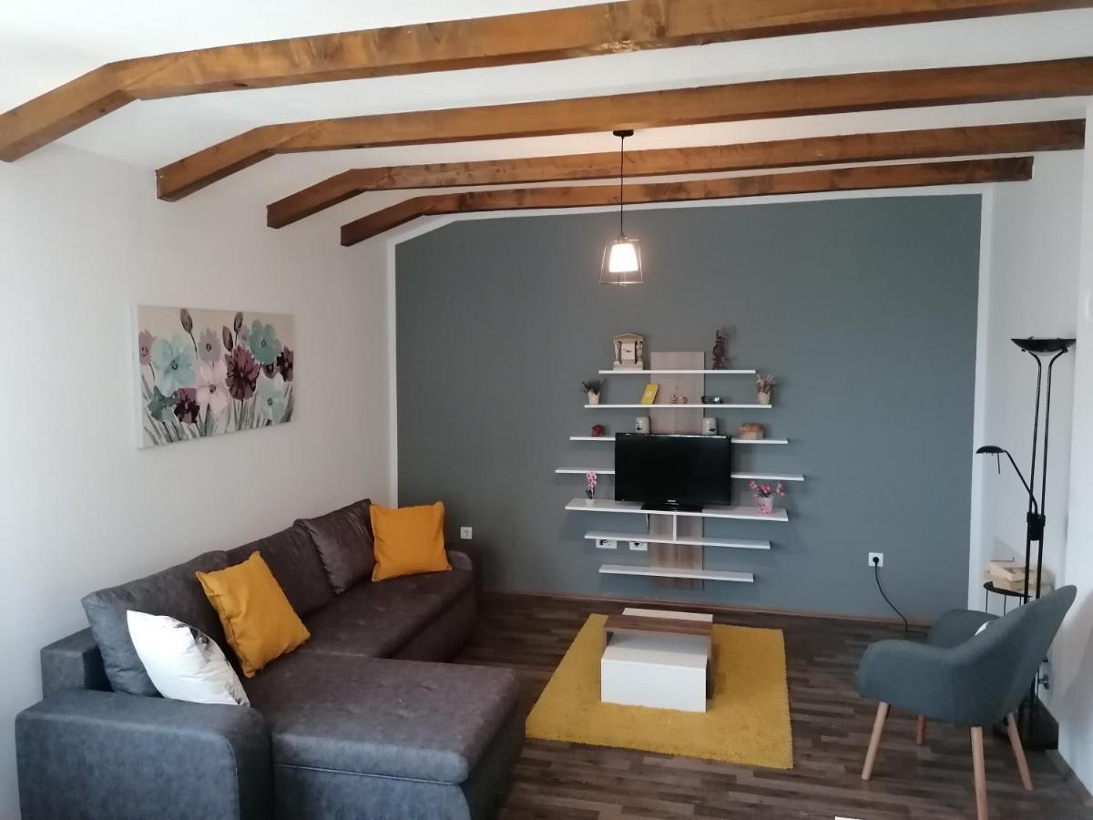 Appartamento House Mario Near Rovinj Kanfanar Esterno foto