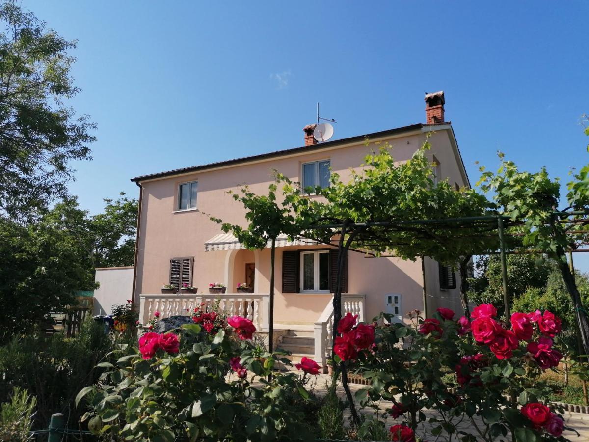 Appartamento House Mario Near Rovinj Kanfanar Esterno foto