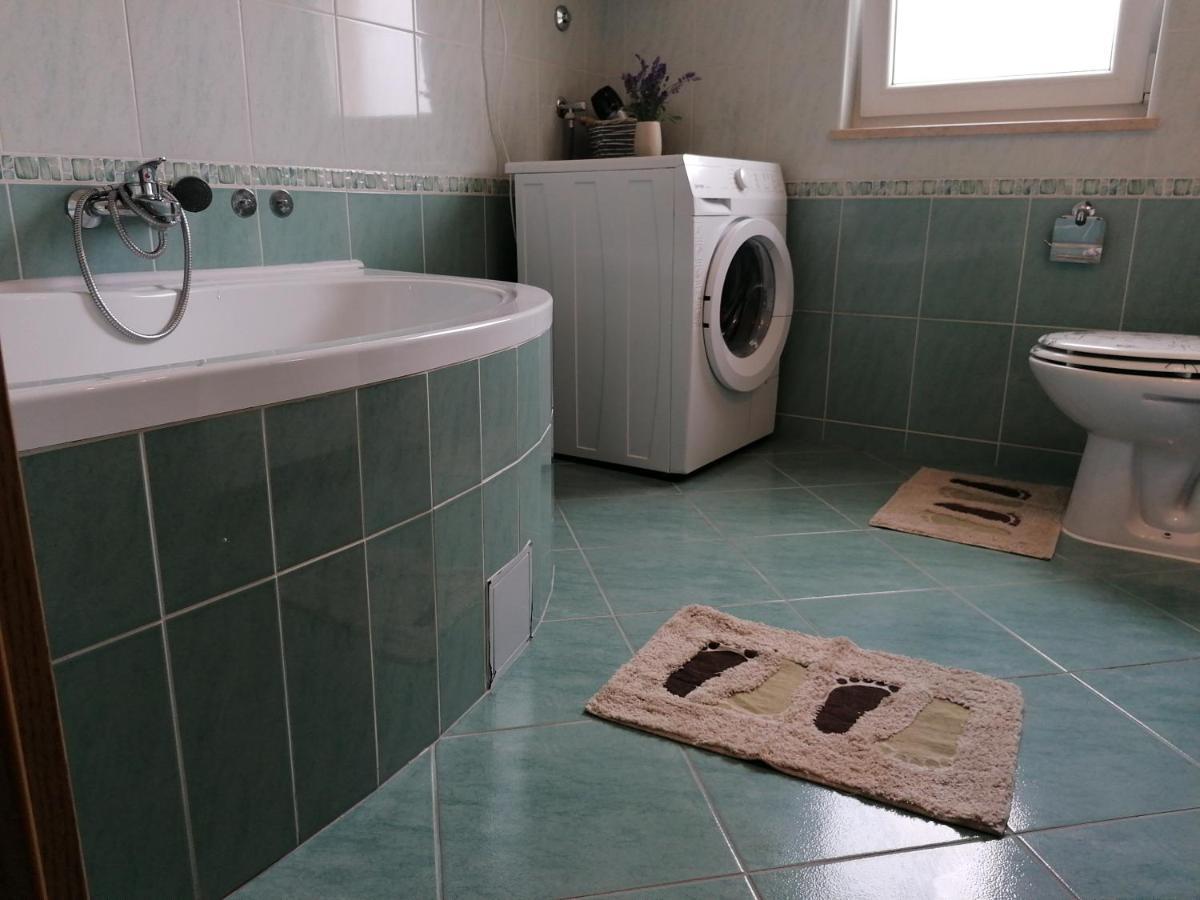 Appartamento House Mario Near Rovinj Kanfanar Esterno foto