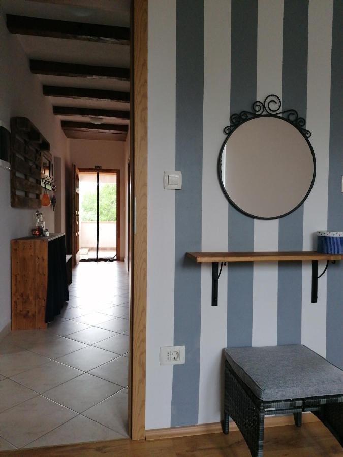 Appartamento House Mario Near Rovinj Kanfanar Esterno foto